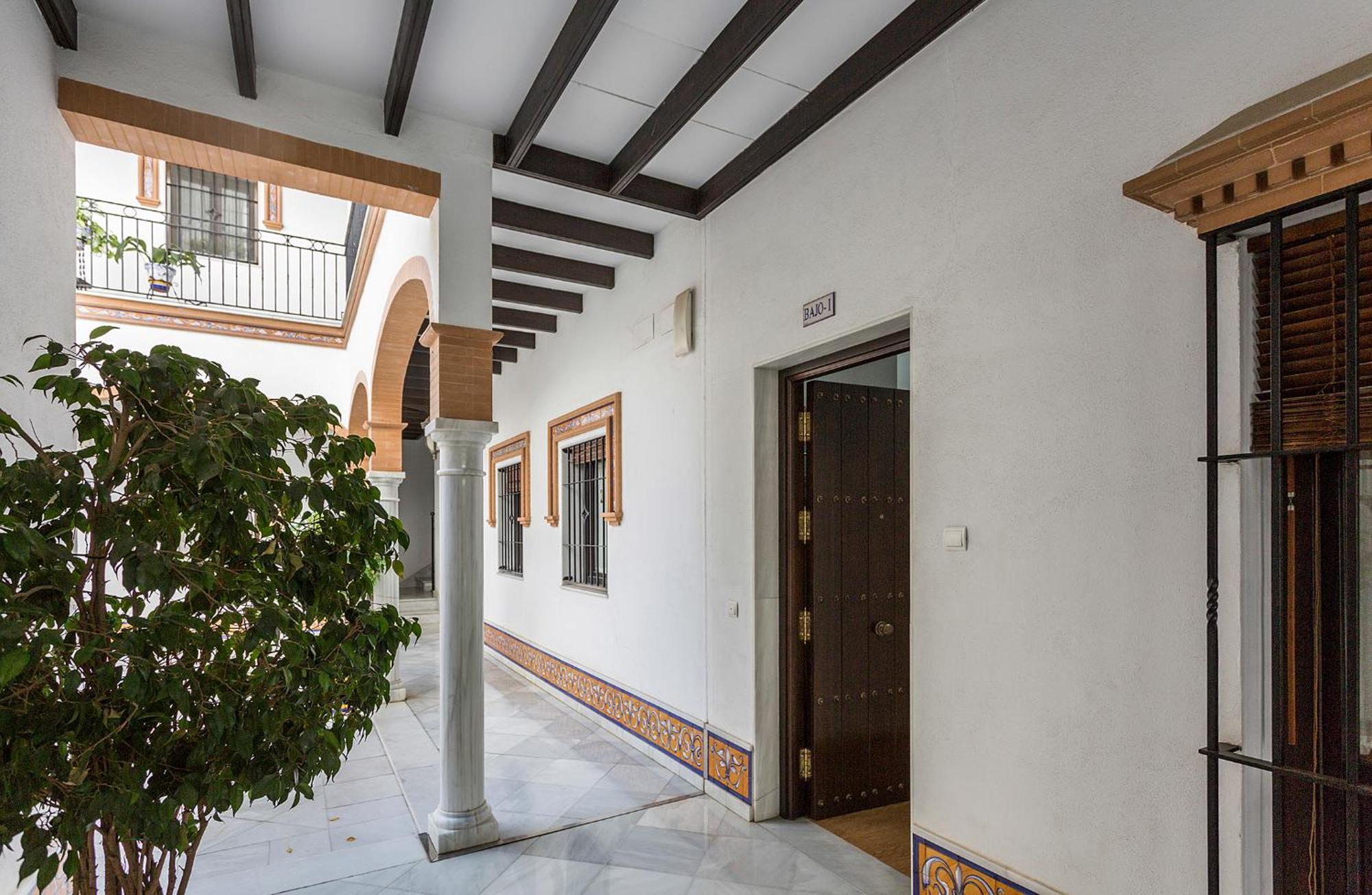 Santa Catalina Patio Andaluz — Fotos 1
